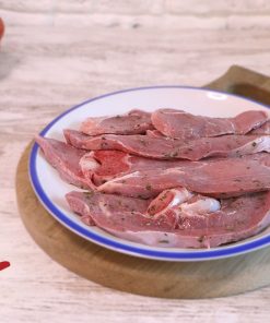 Alternative view of Chuletas de pavo al ajillo